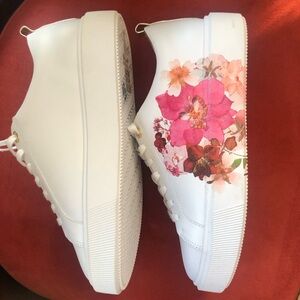 NEW Ted Baker Avery Leather Sneakers 9.5 /40.5
